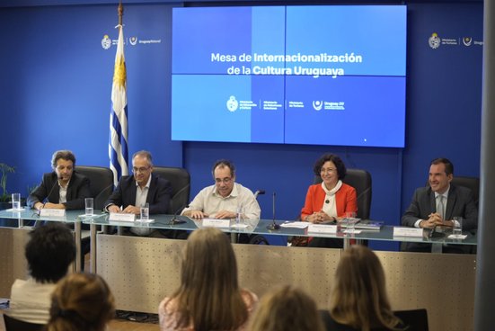 Uruguay avanza en la agenda de internacionalización de la cultura con un conversatorio junto a IFACCA